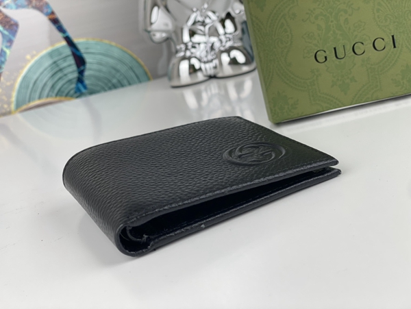 グッチ財布コピー内部構造